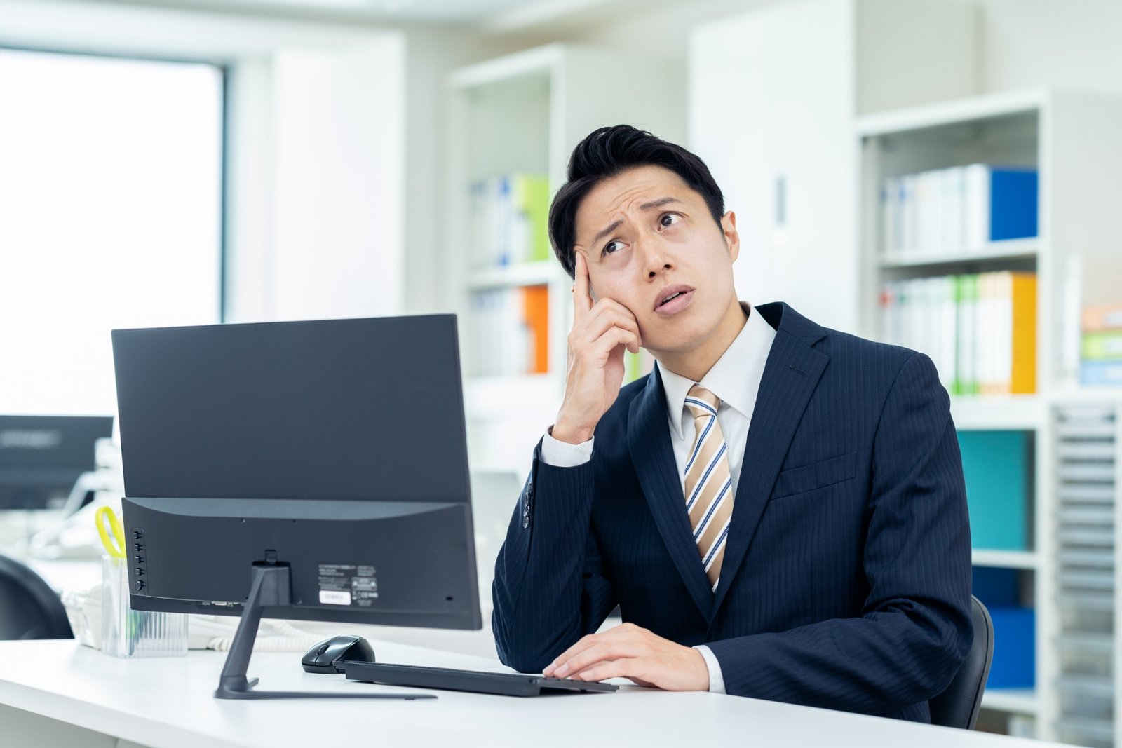 行政書士法改正の企業への影響とは？外注・代行体制の見直しポイントを解説