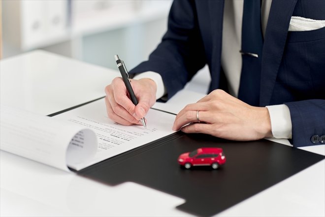 自動車の所有権解除とは？ローン完済後の手続き・必要書類・費用を徹底解説